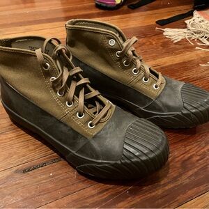 Moonstar Alweather or Allweather vulcanized rubber canvas hi top sneaker